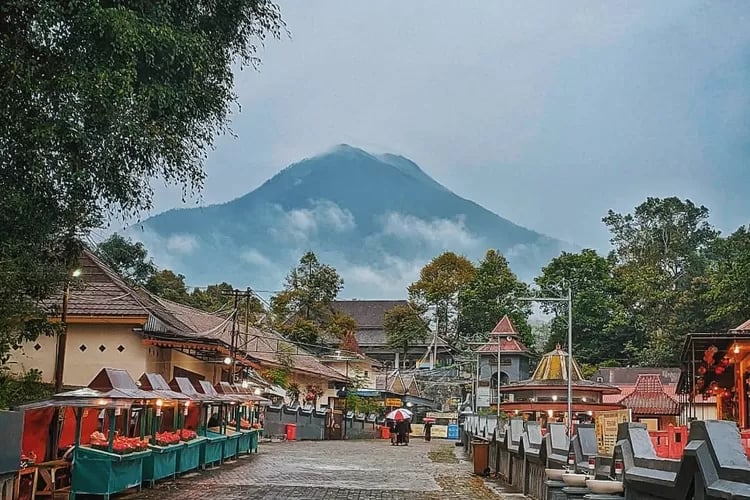 Menikmati Keindahan Alam di Wisata Gunung Surabaya 5 Gunung Kawi