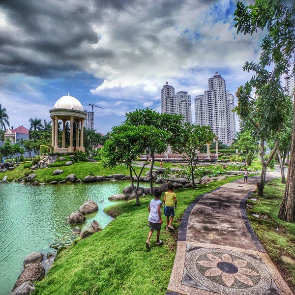 20 Tempat Hunting di Surabaya Malam Hari Instagenic 14 twin lagoon
