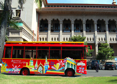Membanggakan Warisan Budaya Bus Wisata Surabaya Heritage 1 Bus wisata surabaya heritage