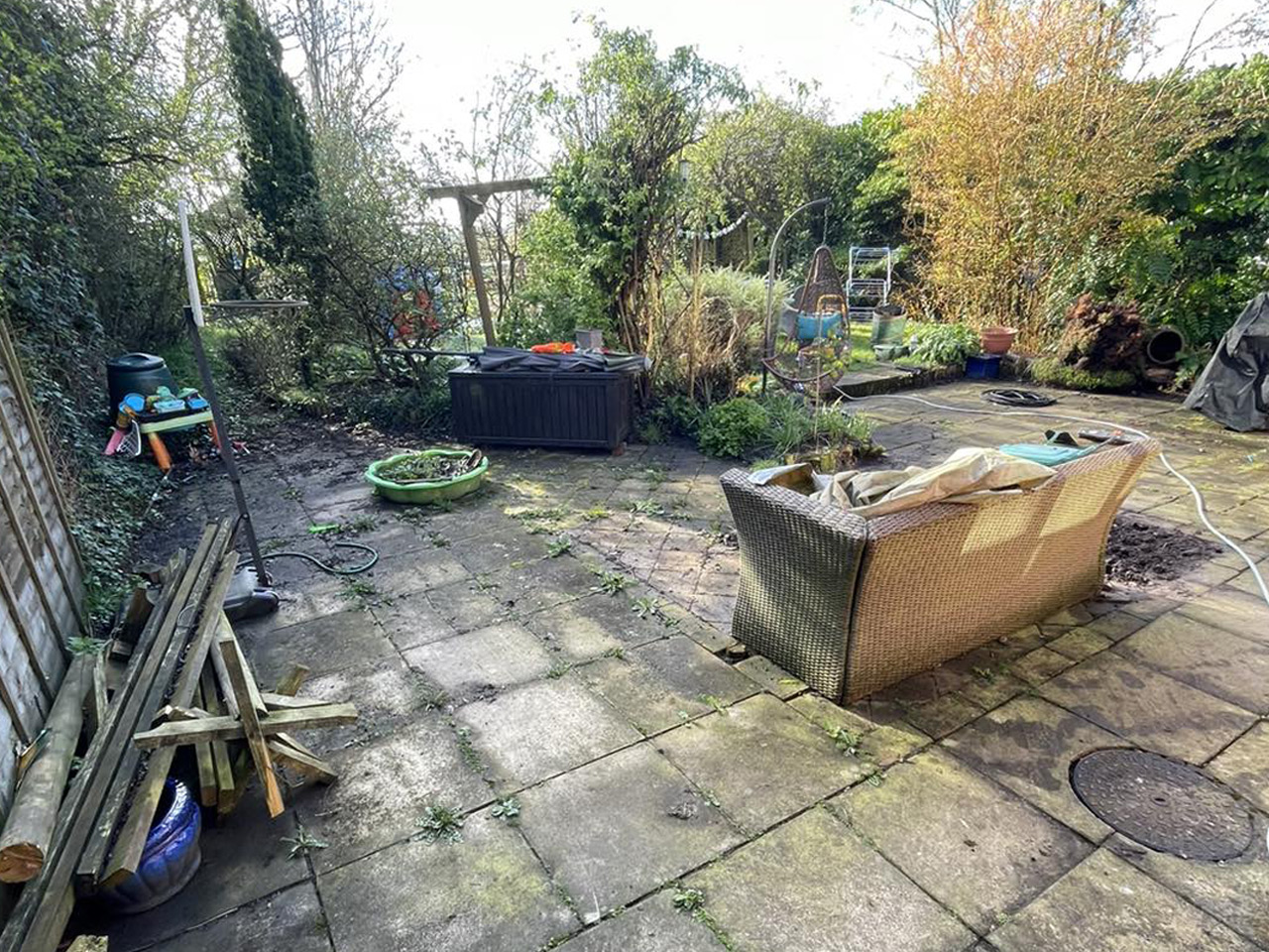 garden-patio-cleaning-before img-1