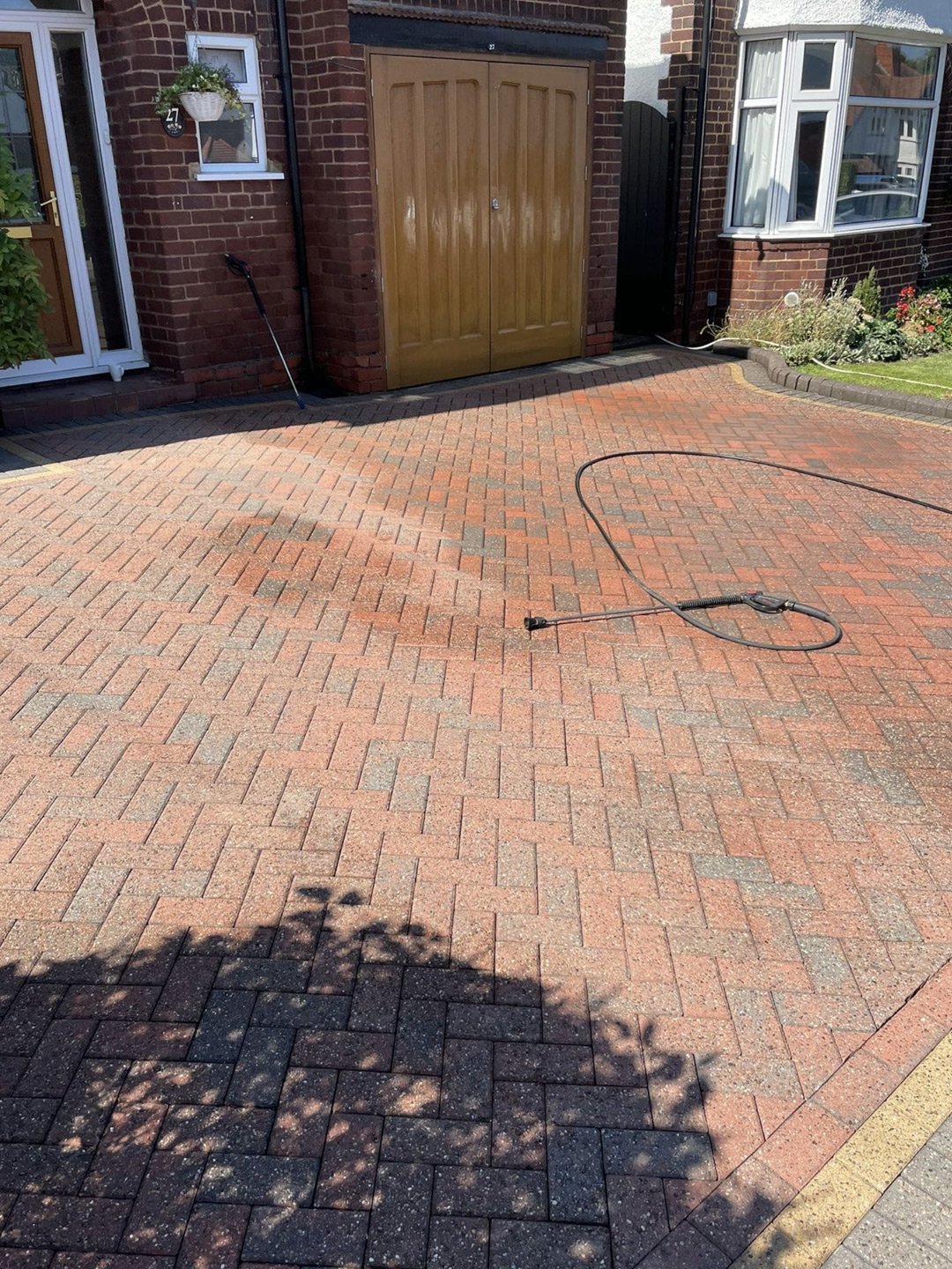 driveway-cleaning-company-3 img-2