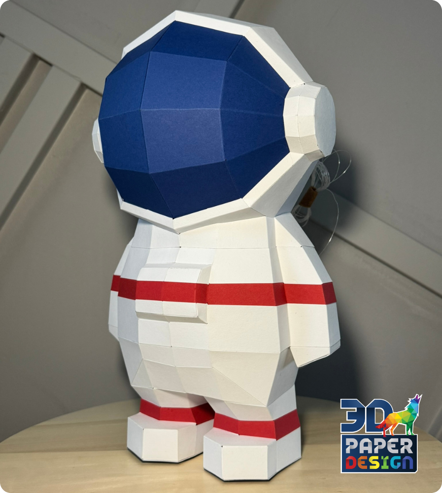 about-02 Astronaut 5