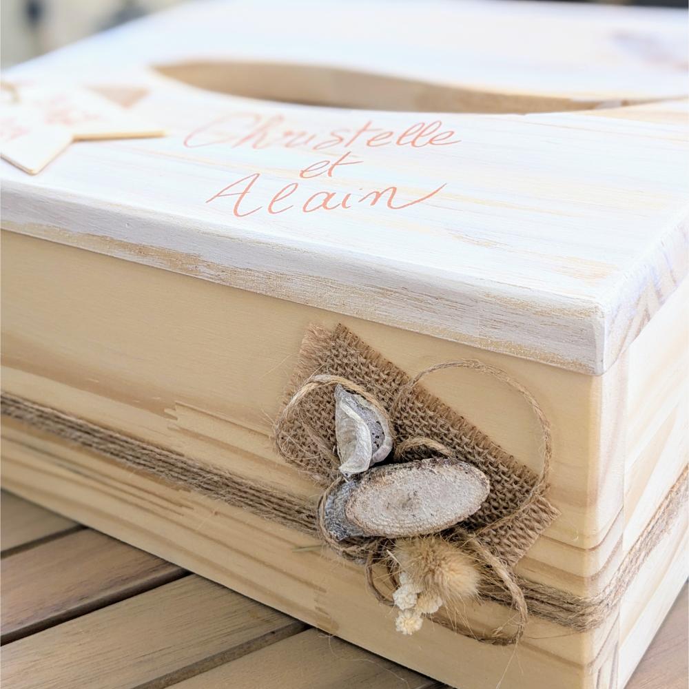 urne-évènements-mariage-bois-fleurs-séchées-personnalisé-décoration-artisanal Boîte en bois personnalisée rustique.