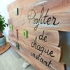 horloge-murale-naturel-bois-décoration-personnalisé-citation-artisanal-pendule horloge-murale-naturel-bois-décoration-personnalisé-citation-artisanal-pendule