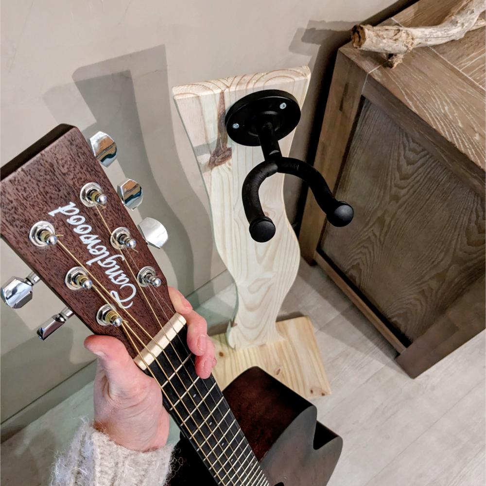 support-guitare-à-poser-pied-cadeau-bois-personnalisé-artisanal support-guitare-à-poser-pied-cadeau-bois-personnalisé-artisanal