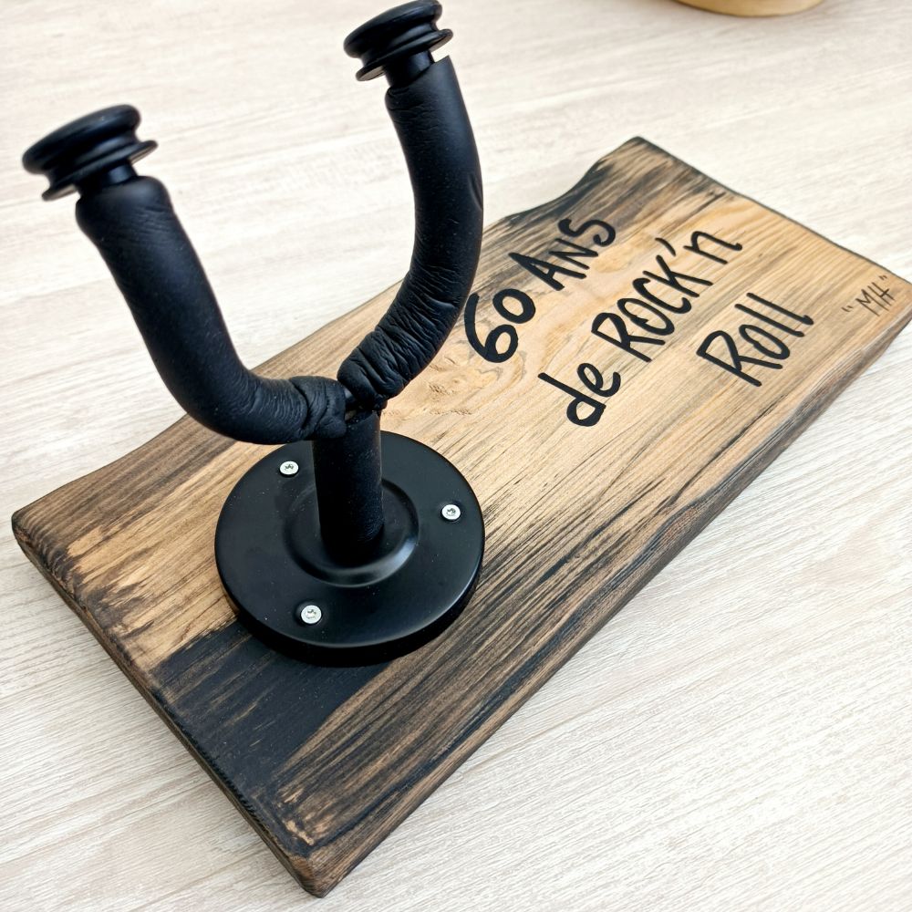 support-guitare-mural-bois-cadeau-personnalisé support-guitare-mural-bois-cadeau-personnalisé