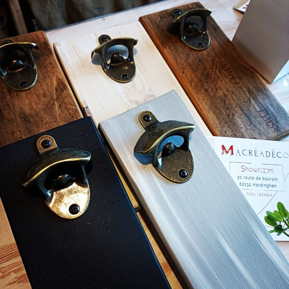 décapsuleur-ouvre-cannette-bière-mural-bois-artisanal décapsuleur-ouvre-cannette-bière-mural-bois-artisanal