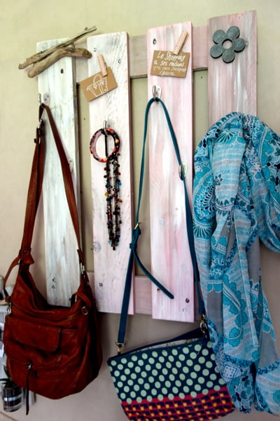 tableau -accroche-sac-foulard-bijoux-personnalis&eacute;-bois-artisanal-entr&eacute;