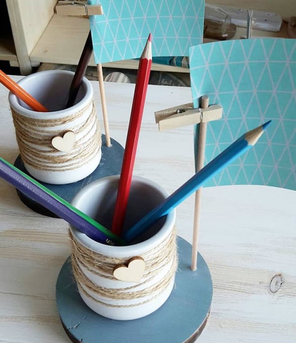 support-pot-crayons-bureau-cadeau-maitresse-fin-d'année-message-bois-personnalisé-artisanal