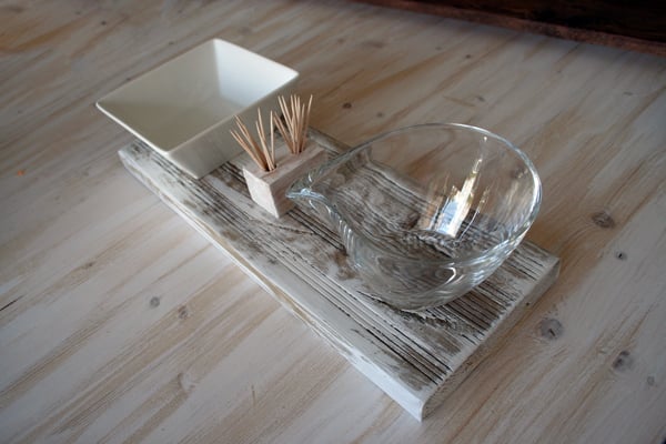 plateau-apero-bol-bois-pics-deco-table-nature-artisanal-personnalis&eacute;-cadeau