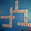 scrabble-mural-bois-lettre-géant-mots-prenoms-décoration-maison-personnalisé-artisanal scrabble-mural-bois-lettre-géant-mots-prenoms-décoration-maison-personnalisé-artisanal