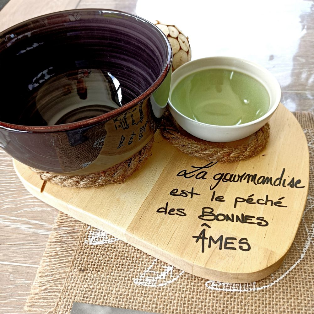 plateau-apero-bol-bois-deco-table-nature-artisanal-personnalisé-cadeau plateau-apero-bol-bois-deco-table-nature-artisanal-personnalisé-cadeau