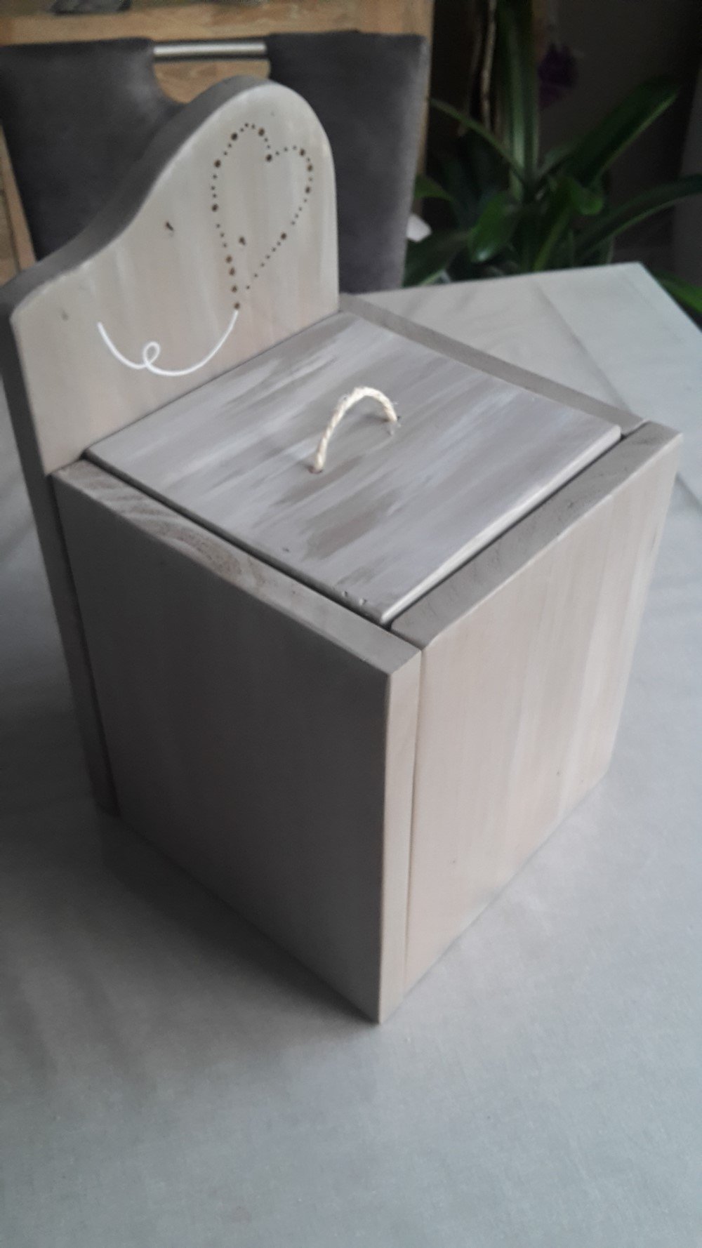 poubelle-salle de bain-maison-d&eacute;coration-am&eacute;nagement-bois-personnalis&eacute;-artisanal