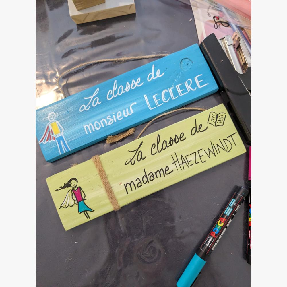 cadeau-bois-personnalisé-plaque-pancarte-artisanal-maitre-maitresse-scolaire