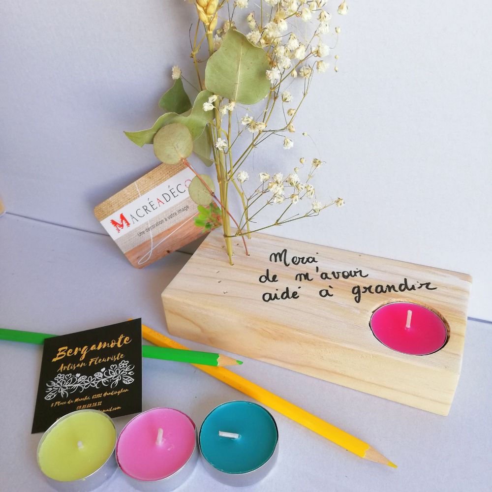 soliflore-fleur-cadeau-fin dannee-bois-personnalisé-artisanal-maitre-maitresse soliflore-fleur-cadeau-fin dannee-bois-personnalisé-artisanal-maitre-maitresse