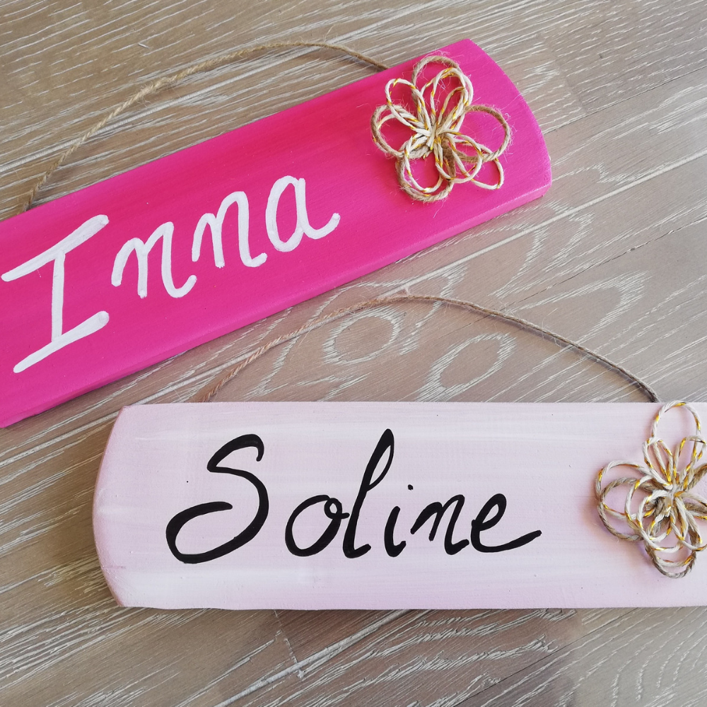 plaque-deco-prenom-porte-chambre-maison-cadeau pancarte-plaque-panneau-décoration-maison-cadeau-bois-personnalisé-artisanal-prénoms