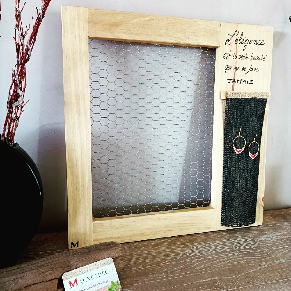 support-bijoux-mural-présentoir-bois-boucle-doreille-personnalisé-cadeau-artisanal