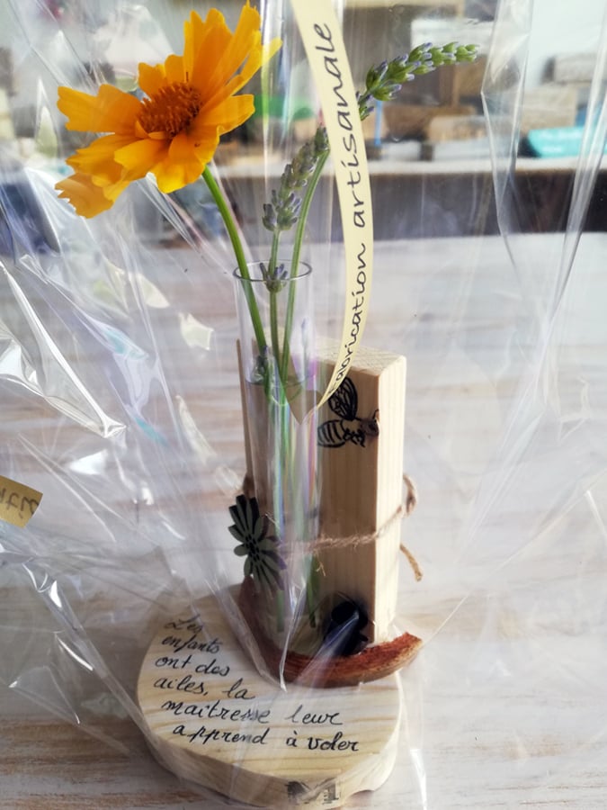 soliflore-fleur-porte-personnalis&eacute;-cadeau-fin-d'ann&eacute;e-bois-artisanal