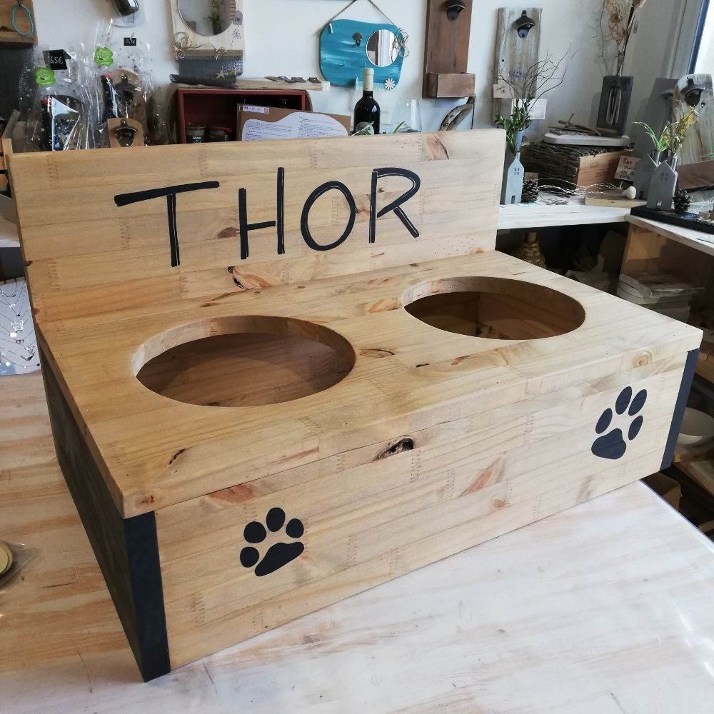 support-porte-gamelle-chien-chat-animaux-bois-personnalisé-artisanal support-porte-gamelle-chien-chat-animaux-bois-personnalisé-artisanal