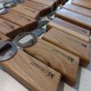 décapsuleur-ouvre-cannette-bière-main-bois-artisanal-cadeau-personnalisé décapsuleur-ouvre-cannette-bière-main-bois-artisanal-cadeau-personnalisé