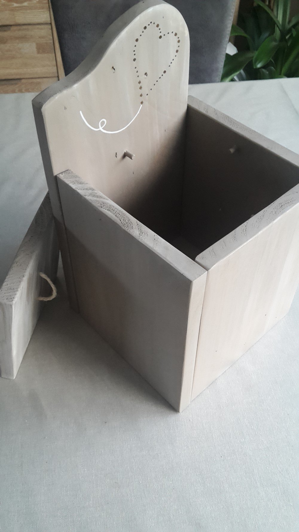 poubelle-salle de bain-maison-d&eacute;coration-am&eacute;nagement-bois-personnalis&eacute;-artisanal