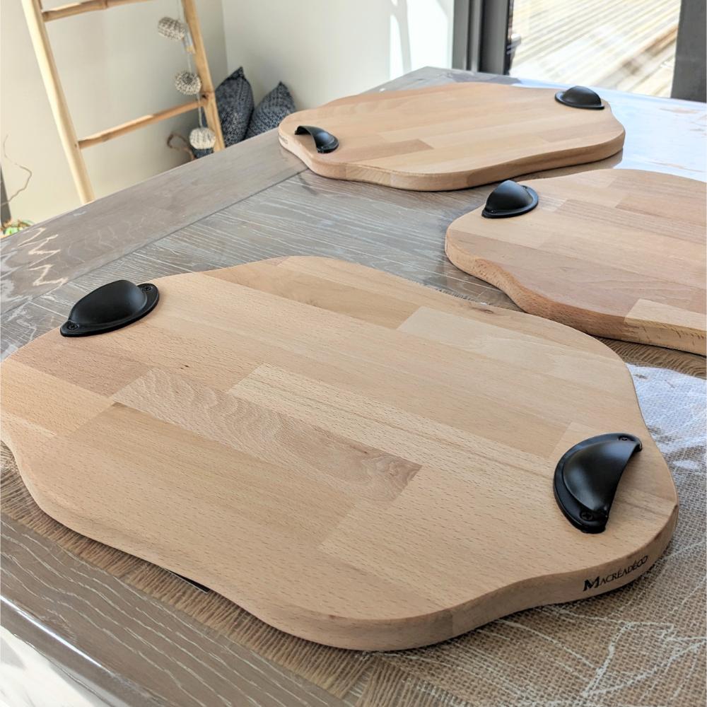 planche-plateau-bois-poignée-noire-apéro-personnalisé-artisanal-aperitif planche-plateau-bois-poignée-noire-apéro-personnalisé-artisanal-aperitif