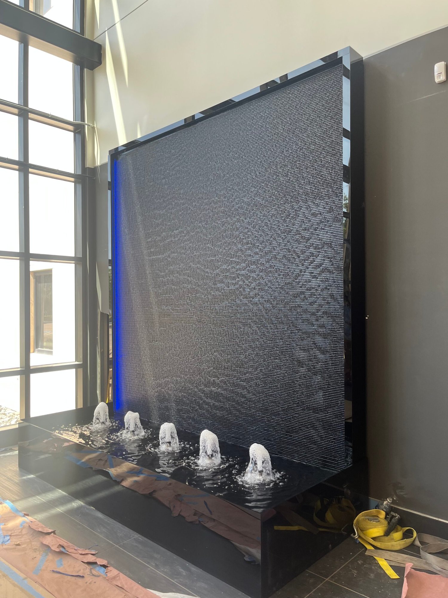 Black Scored Acrylic Water Wall with Reflection Pool and Bubbler Jets for Gourmet Foods in Addison (Dallas), Texas