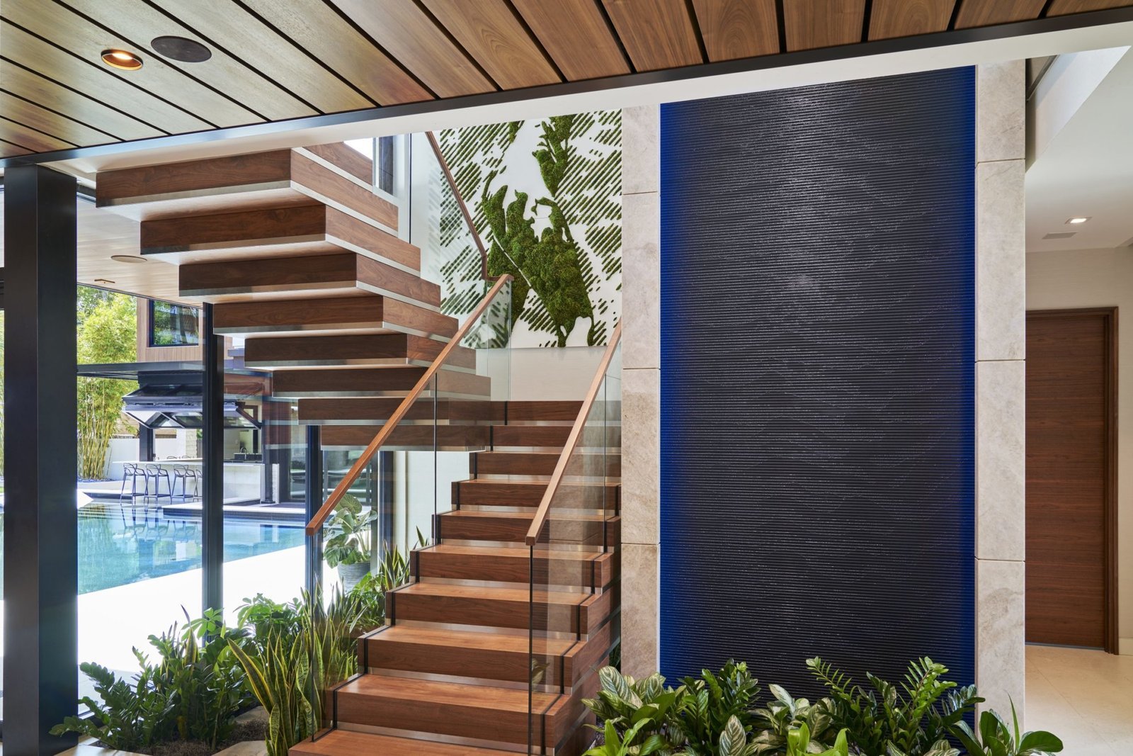 Galleries 80 Water Wall; Black Scored, Residence Home, Tampa, FL