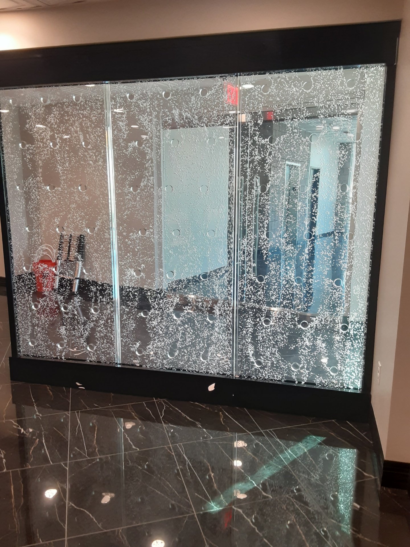 Rod Style Bubble Wall Swirley for Skin & Cancer Center of Arizona in Chandler (Phoenix) - Image 2