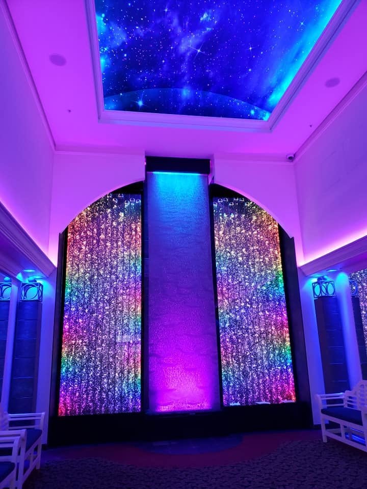 Galleries 60 Bubble Walls; Vertical Chamber Mesh Waterfall, Arnaldo's Banquet Center, Riverview, Detroit, MI