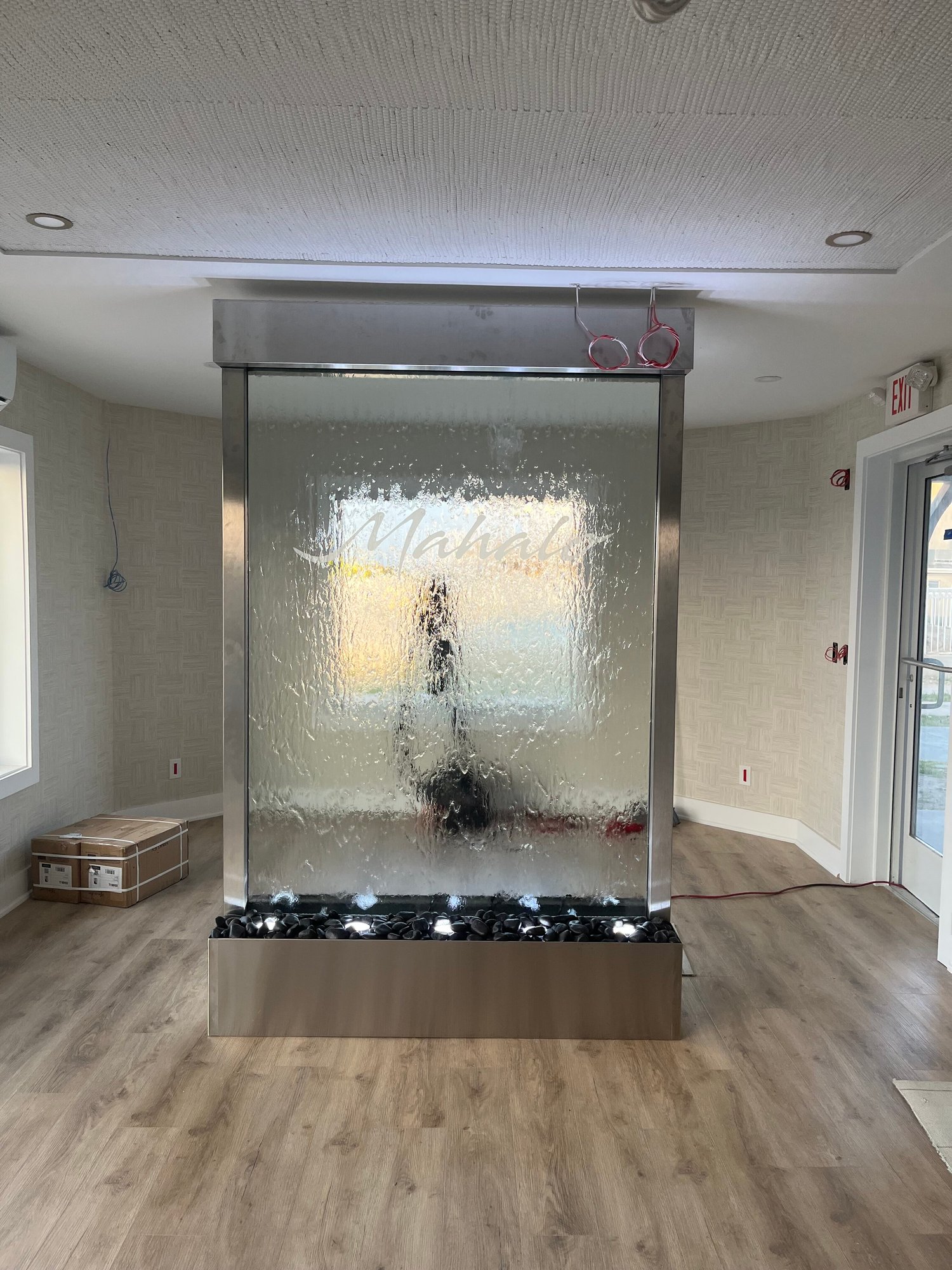 Glass Water Wall with Stainless Steel Frame and Etched Logo for Mahalo Hotel Cape May, New Jersey - Image 2