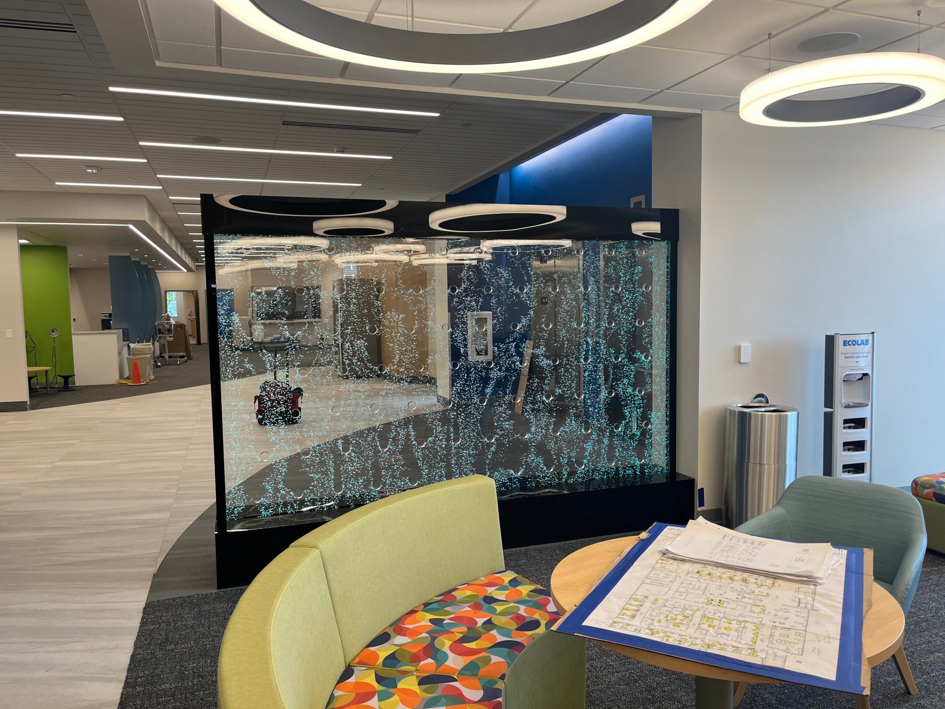 Rod Style Bubble Wall Swirley for Bellin Health Hospital in Green Bay, Wisconsin Rod Style Bubble Wall Swirley for Bellin Health Hospital in Green Bay, Wisconsin
