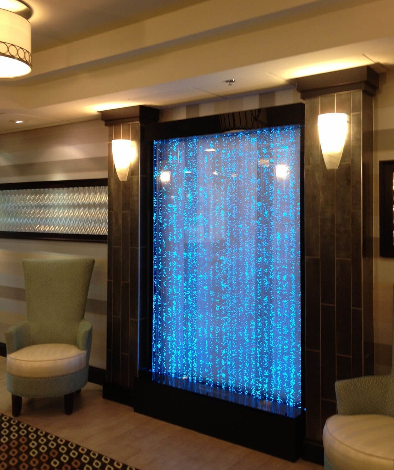 Galleries 86 Bubble-Wall-Water-Features-in-Hampton-Inn-Columbus