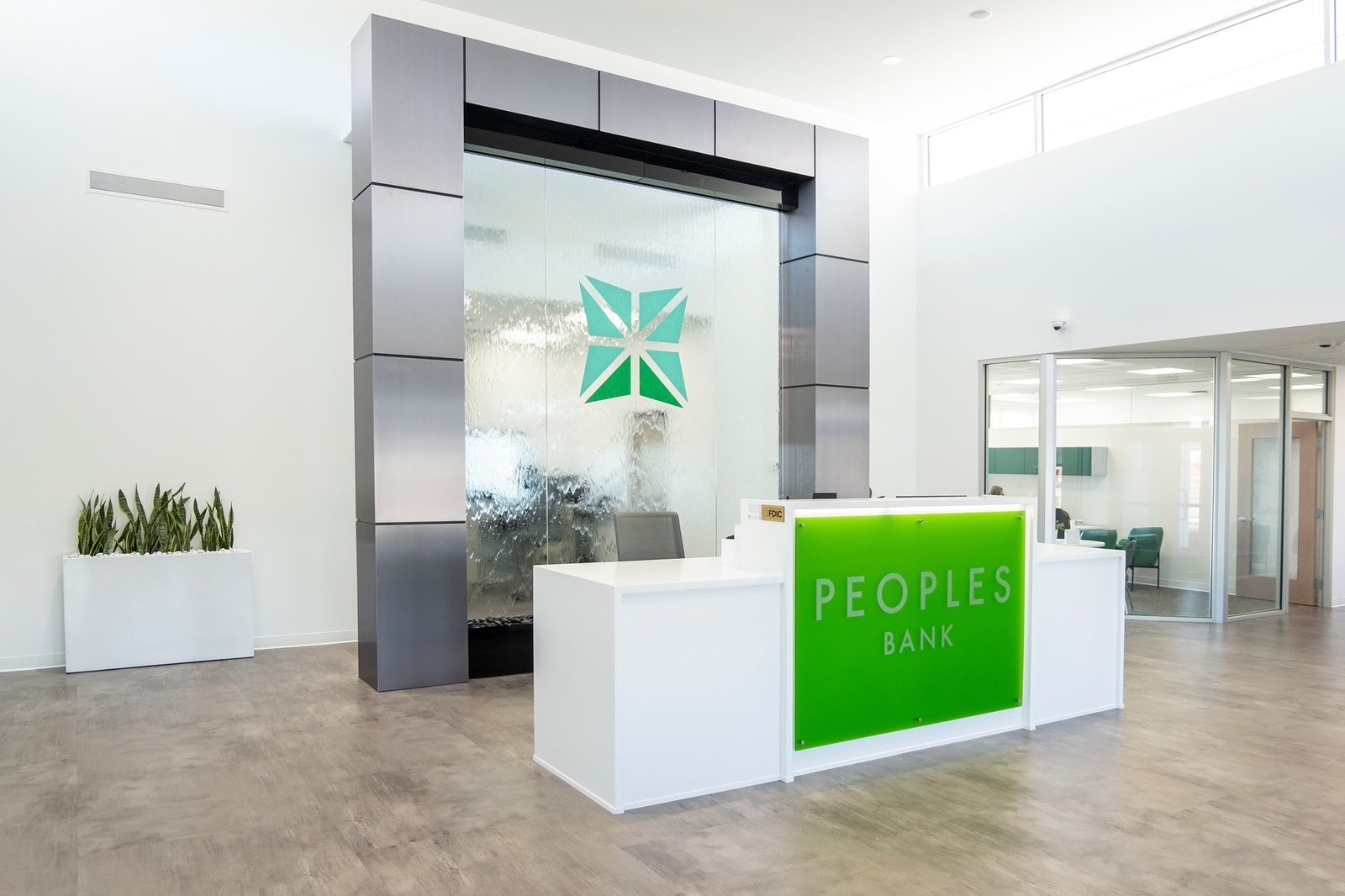Galleries 73 Water Wall; Frameless Glass, Peoples Bank, Evansville, IN