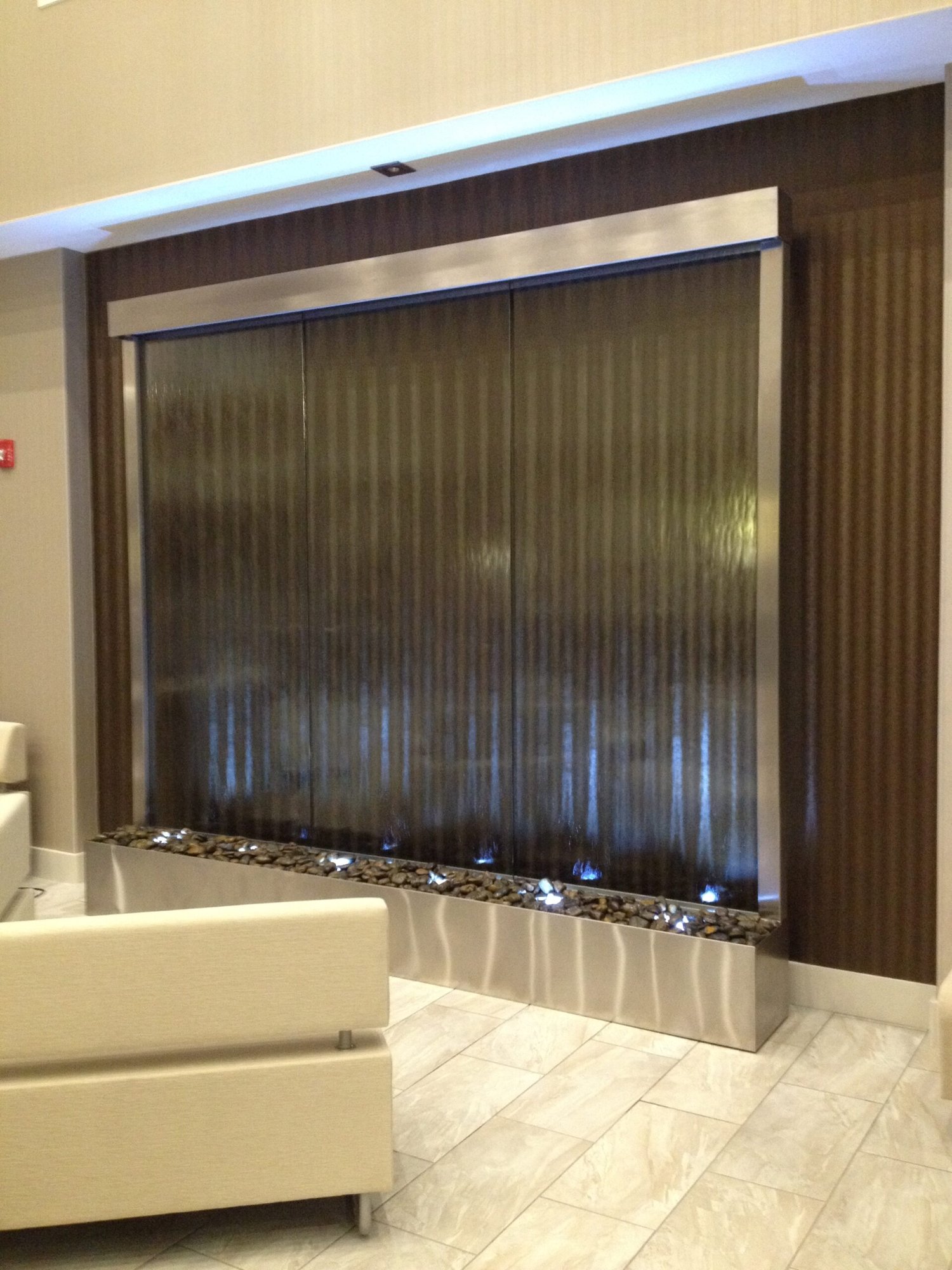 Glass Water Features 45 3 Piece Glass and Stainless Water Wall Holiday Inn Austin Airport scaled