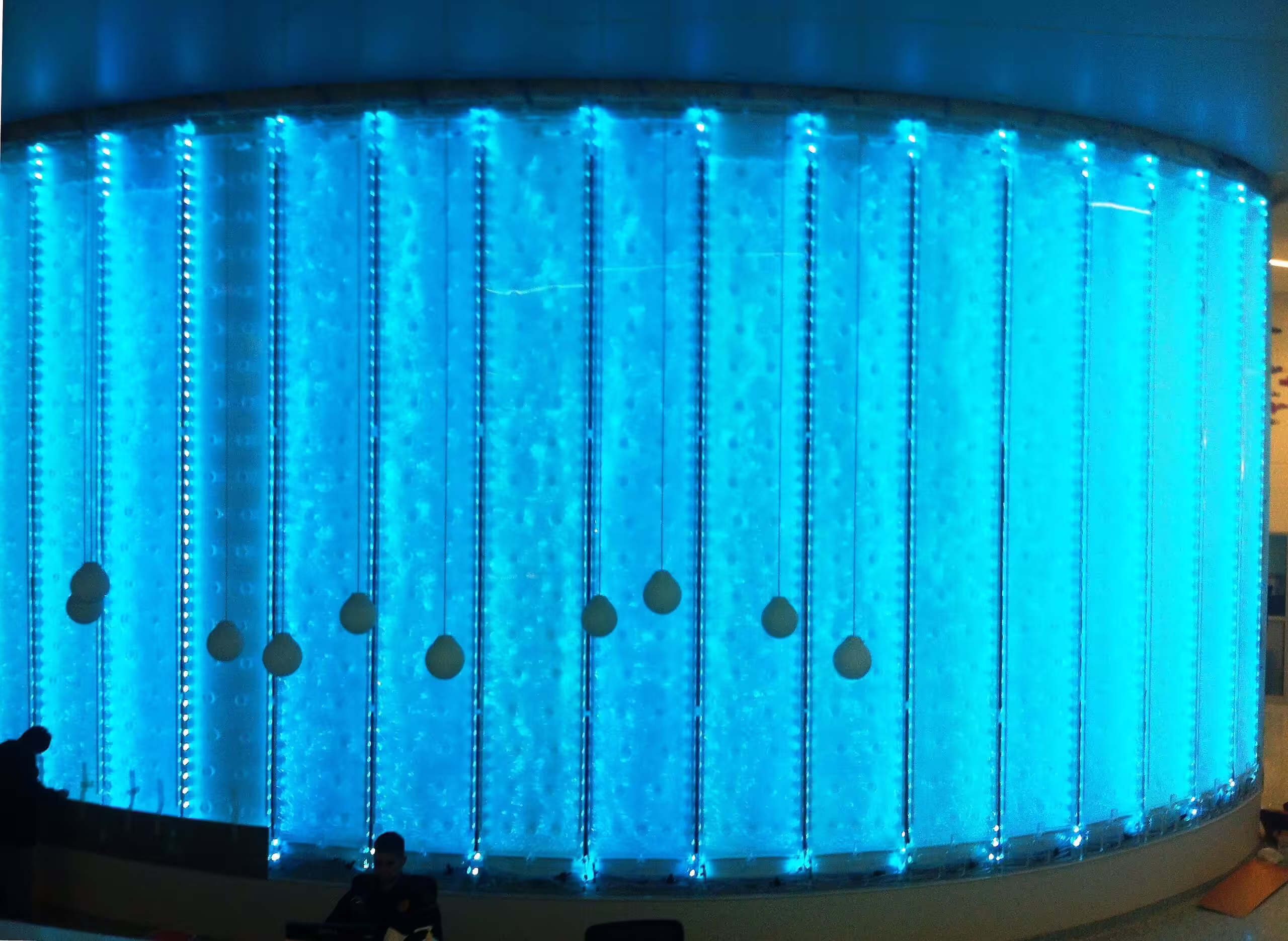 50 Foot BubbleWall — DeVoss 50 Foot BubbleWall — DeVoss