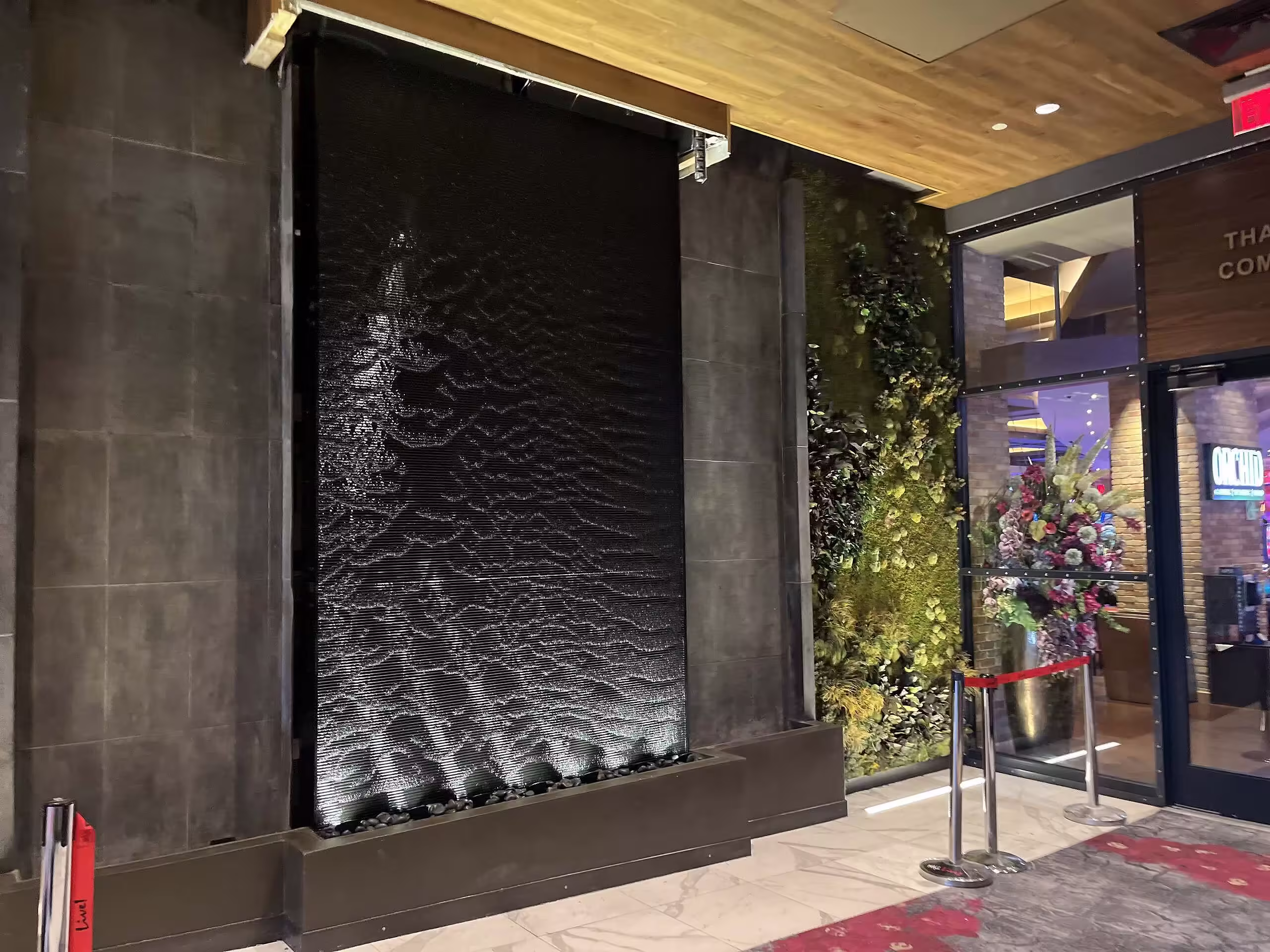 Black Scored Acrylic Water Wall at Maryland Live Casino Hotel in Baltimore, Maryland 2 Black Scored Acrylic Water Wall at Maryland Live Casino Hotel in Baltimore, Maryland 2
