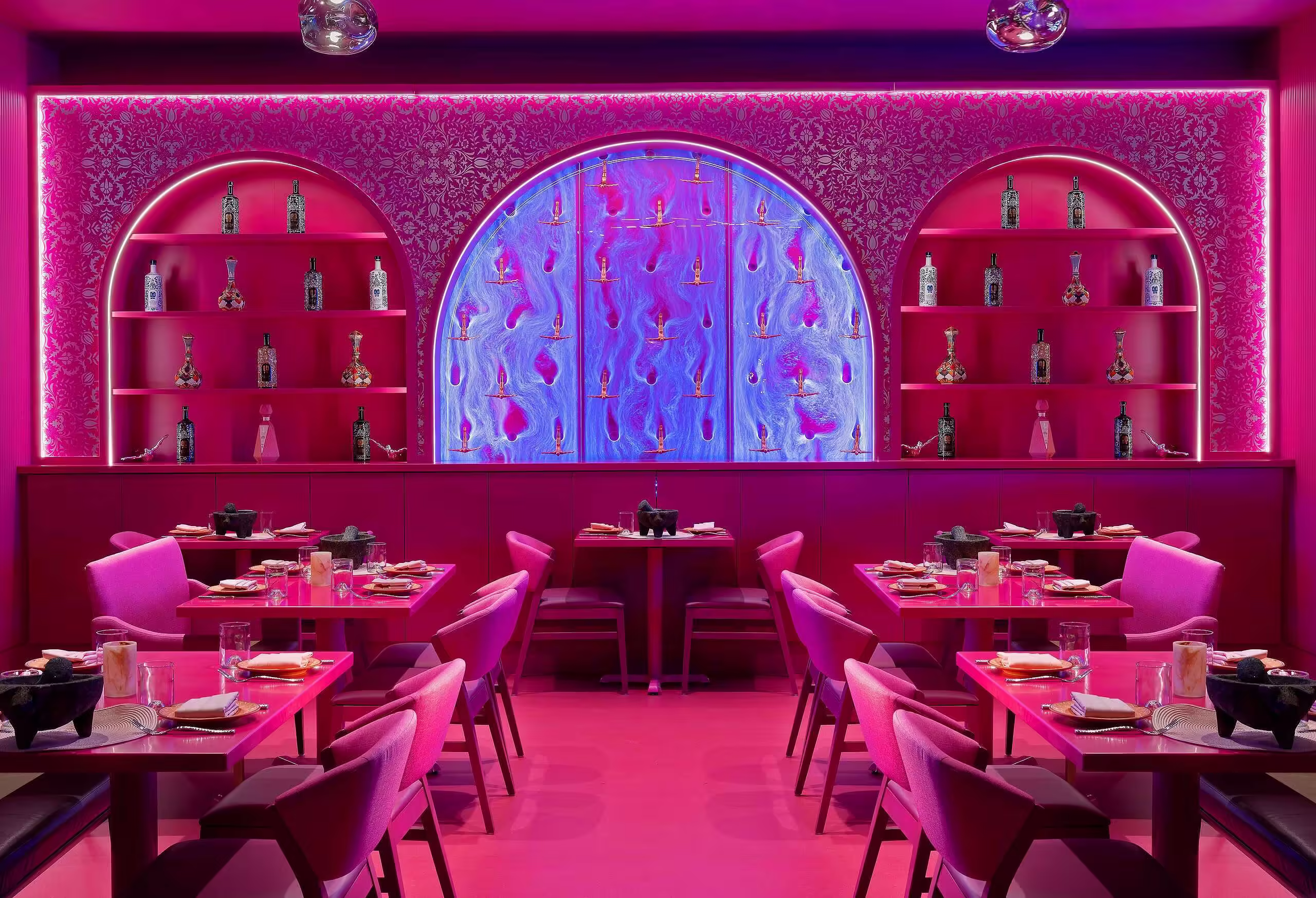 Bubble Wall-Rod Peg Style-Swirley at Rosa Mexicano Restaurant in Las Vegas, Nevada Bubble Wall-Rod Peg Style-Swirley at Rosa Mexicano Restaurant in Las Vegas, Nevada