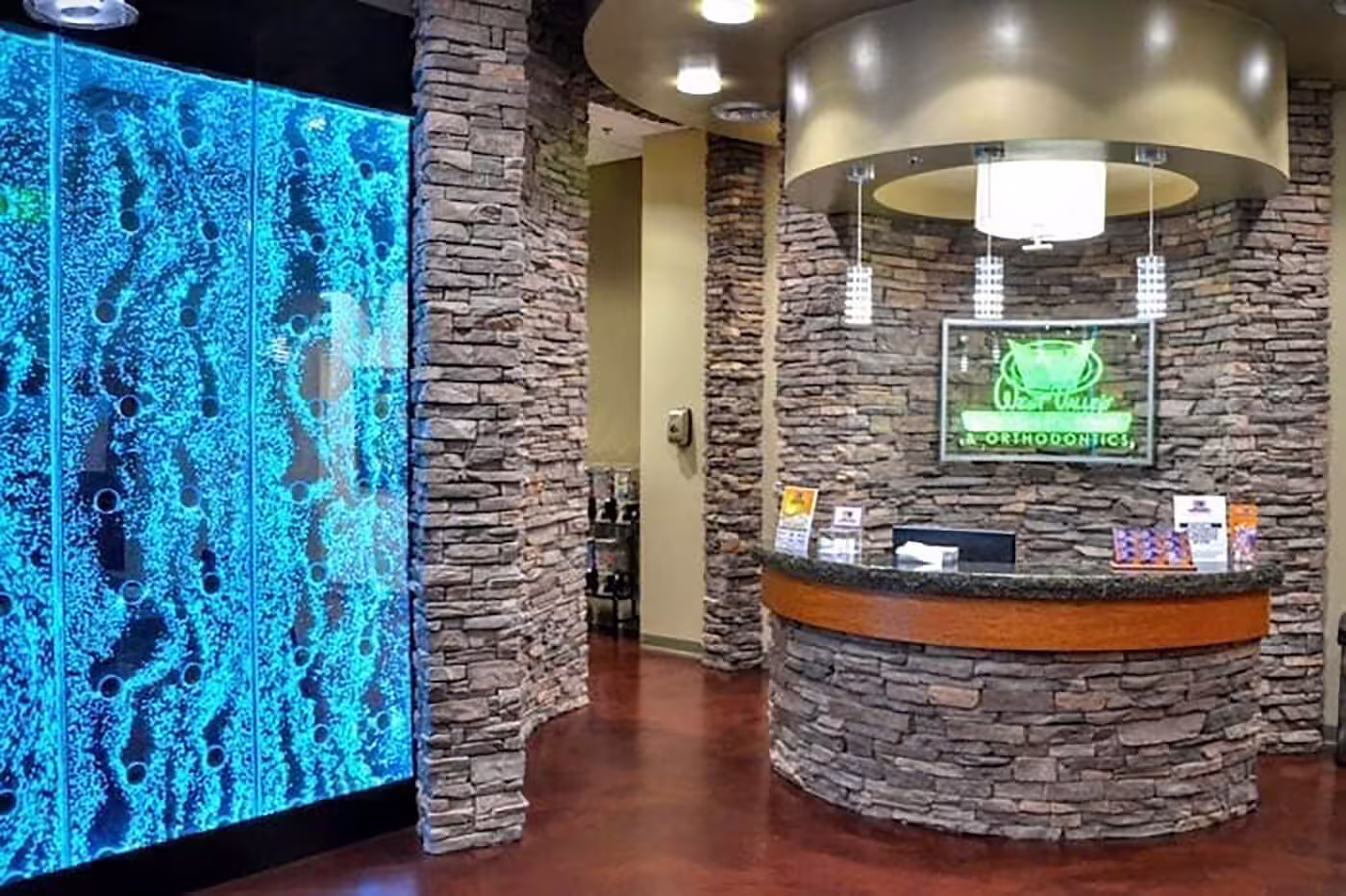 Swirly Bubble Walls 2 Bubble Wall Rod Peg Style Swirley at West Valley Dental in Phoenix Arizona 1 1 jpg