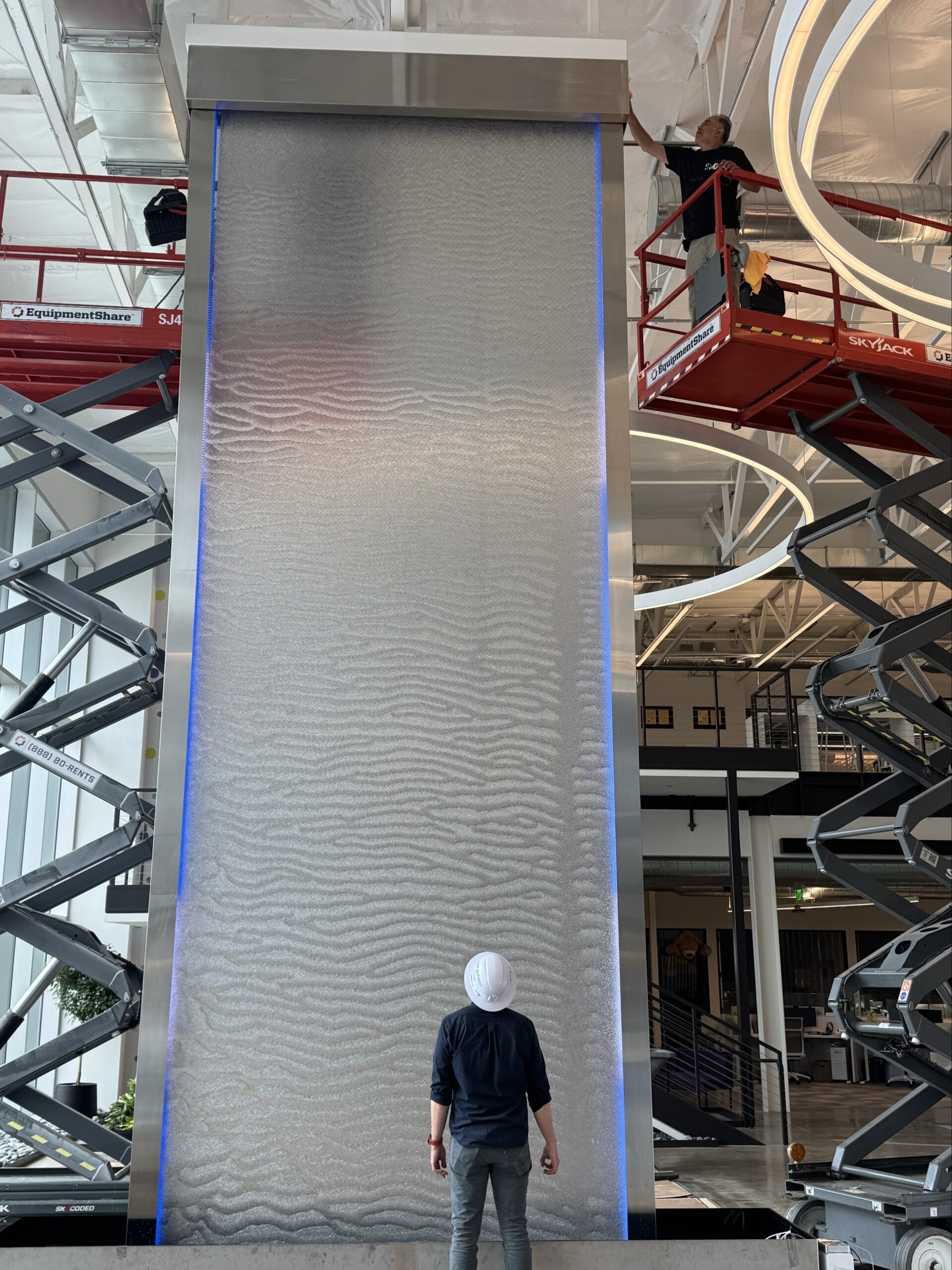 Wire Mesh Water Features 27 Mesh Water Wall at SPM Consumers Direct in Irvine California scaled