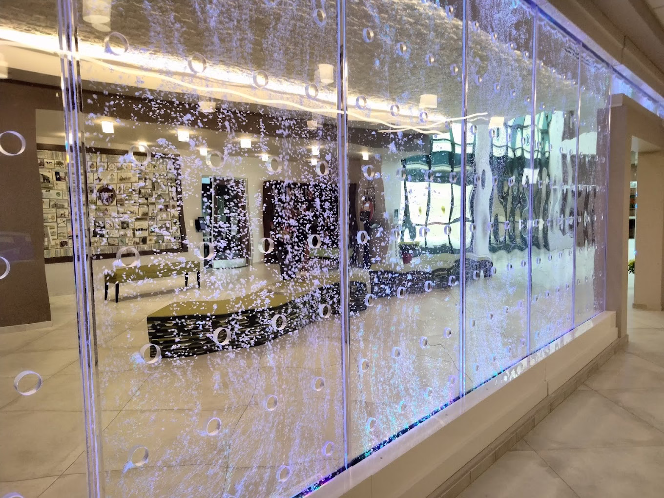 Bubble Walls 287 Rod Style Bubble Wall Swirley at Euless Library in Texas 5