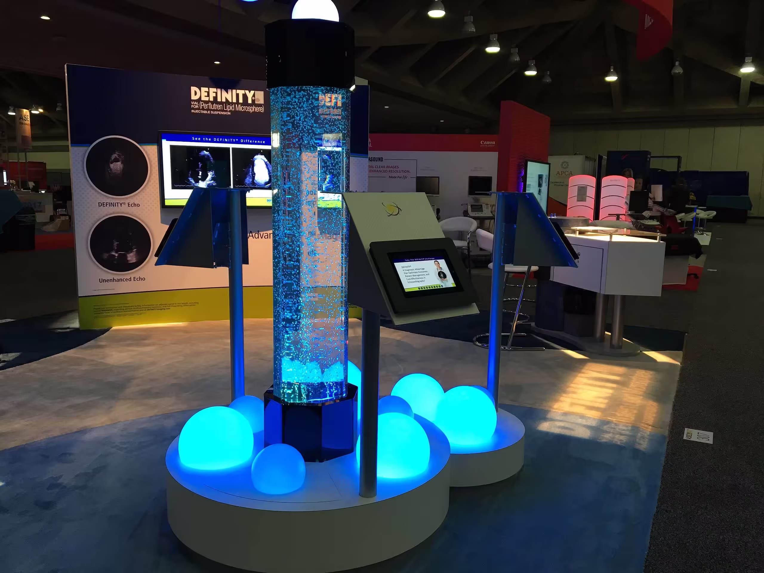 demo station with  bubble column demo station with  bubble column