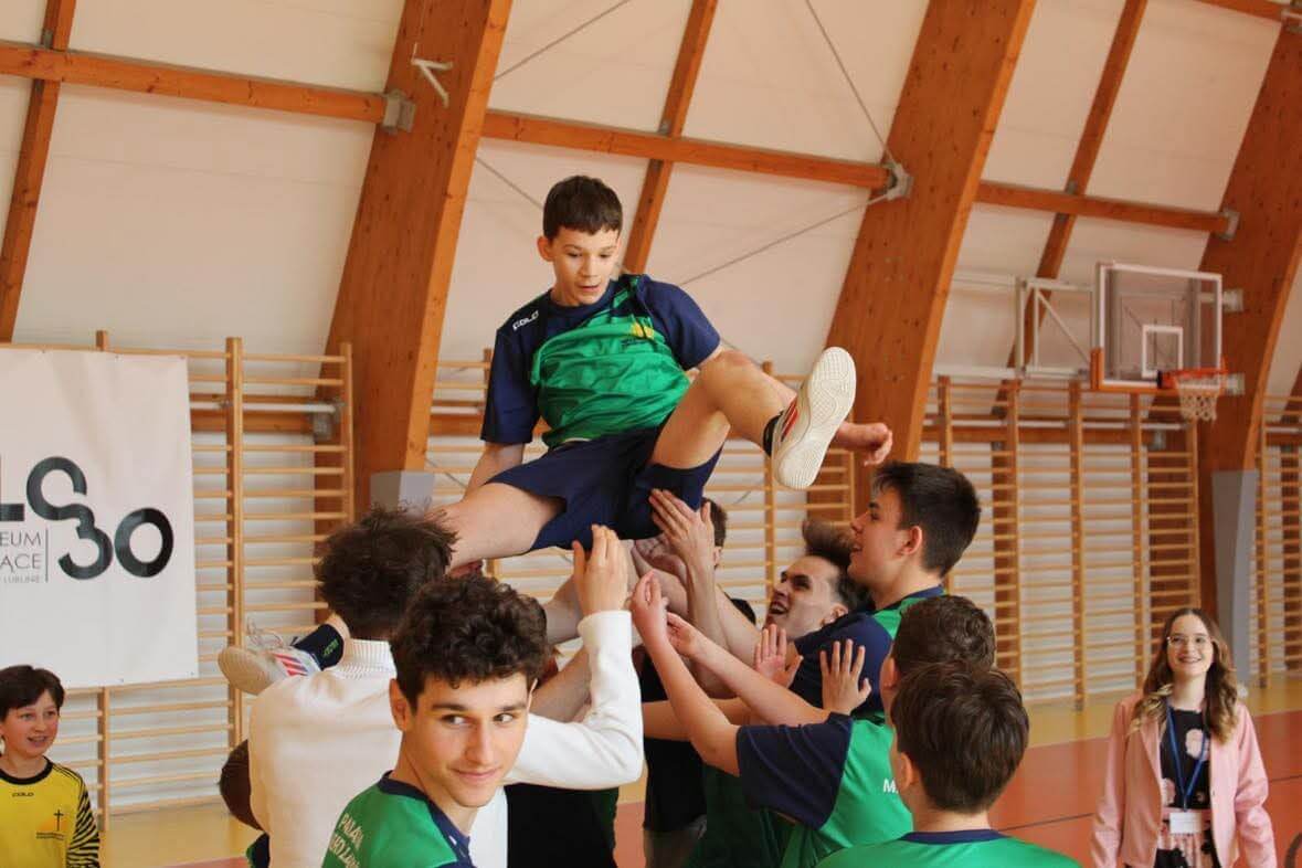 img-11
