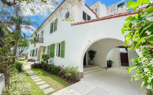 Remodeled mansion for sale in Rio de Janeiro