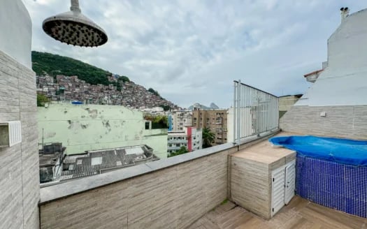 Duplex Penthouse à vendre avec piscine à Ipanema