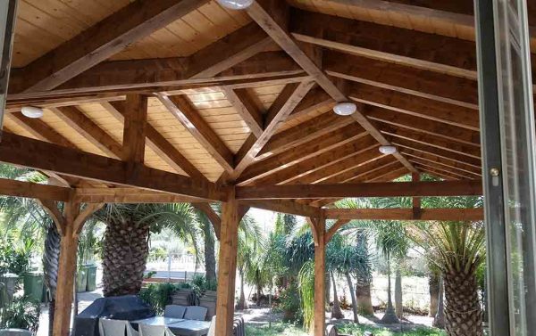 pergulot-77-600x377 פרגולה בעיצוב כפרי בלוג מאמרים בנושא פרגולות  pergulot-77-600x377 פרגולה בעיצוב כפרי