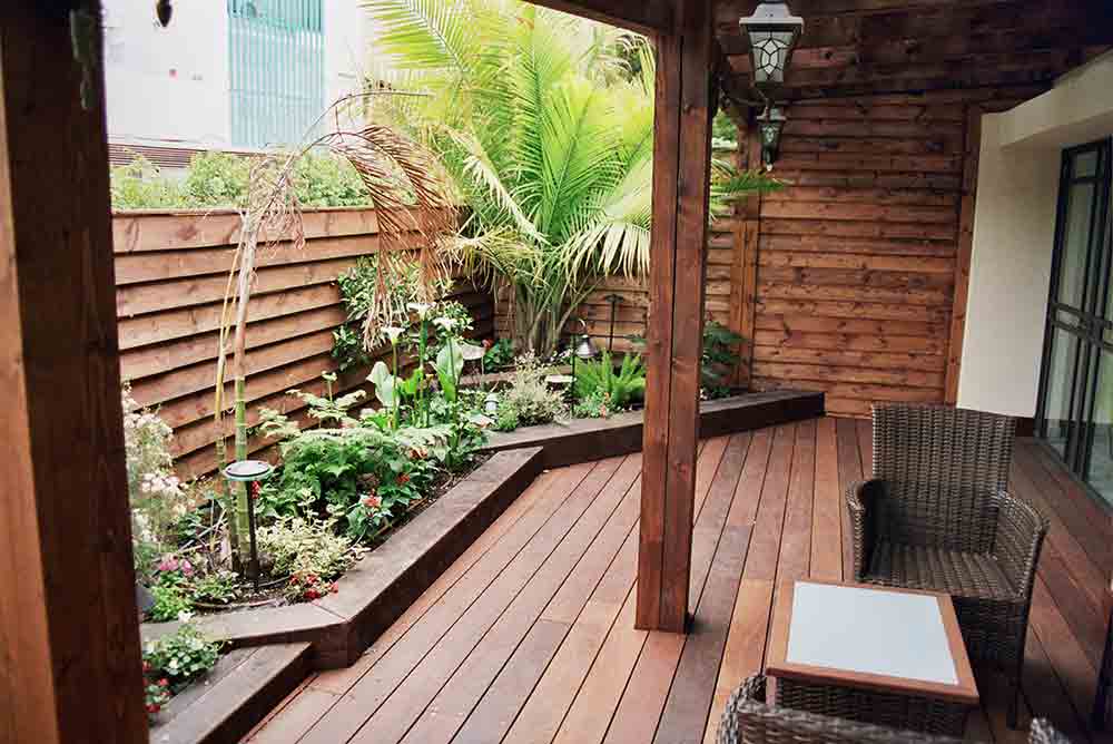 מהם דקים, דק אורן של א.צ ג'רבי