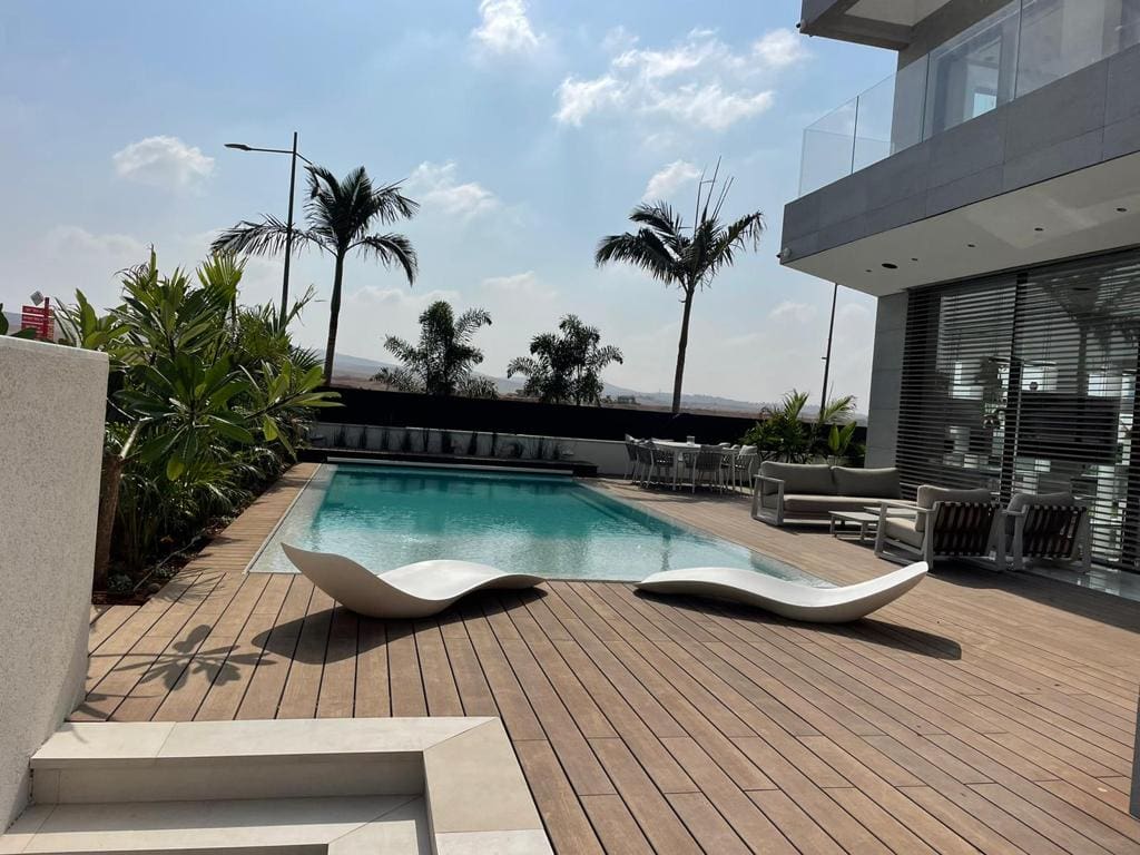 WhatsApp-Image-2023-04-19-at-12.57.37 דק במבוק בגוון איפאה  WhatsApp-Image-2023-04-19-at-12.57.37 דק במבוק בגוון איפאה