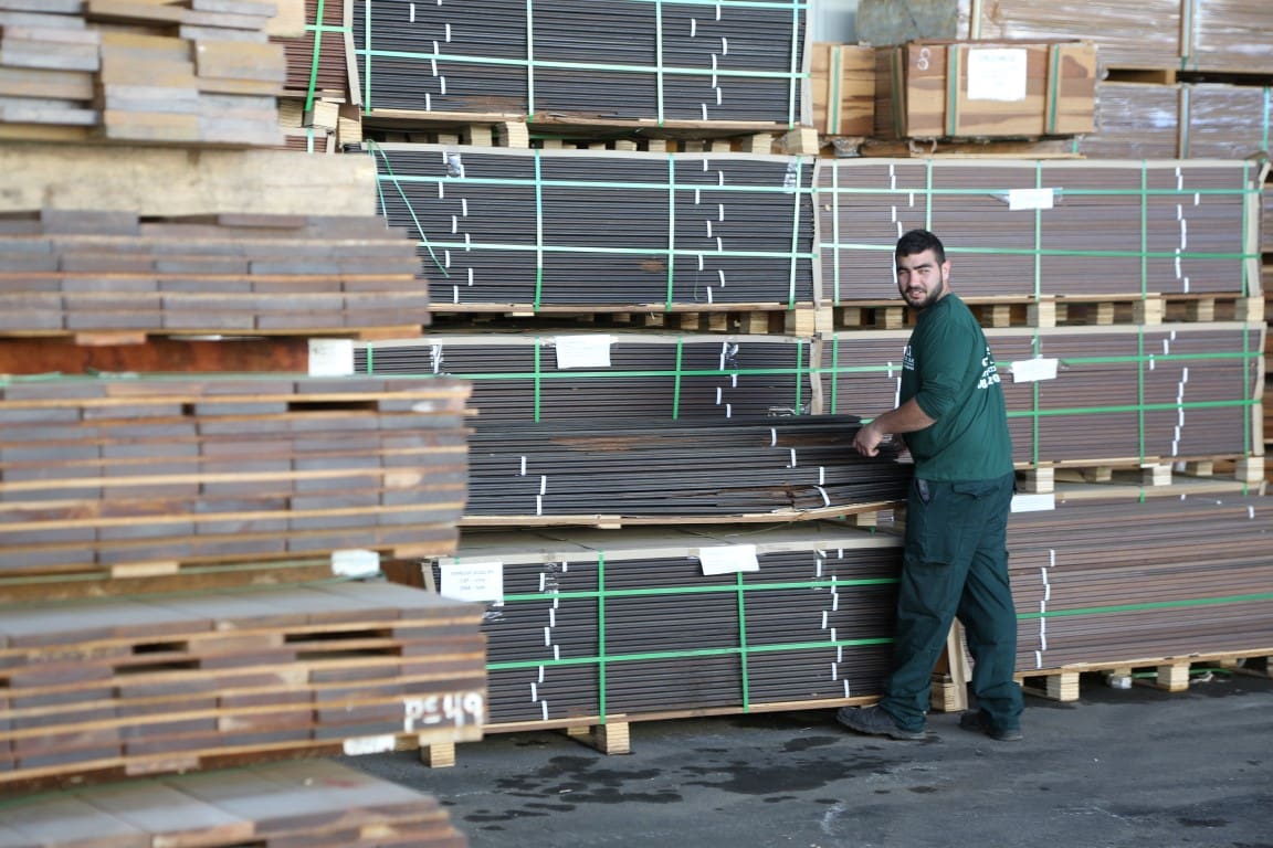 עצים1-Medium שיפור הבית והגינה: היתרונות של רכישה ממחסן עצים באזור שוהם ומודיעין בלוג מחסן עצים פרגולות  עצים1-Medium שיפור הבית והגינה: היתרונות של רכישה ממחסן עצים באזור שוהם ומודיעין