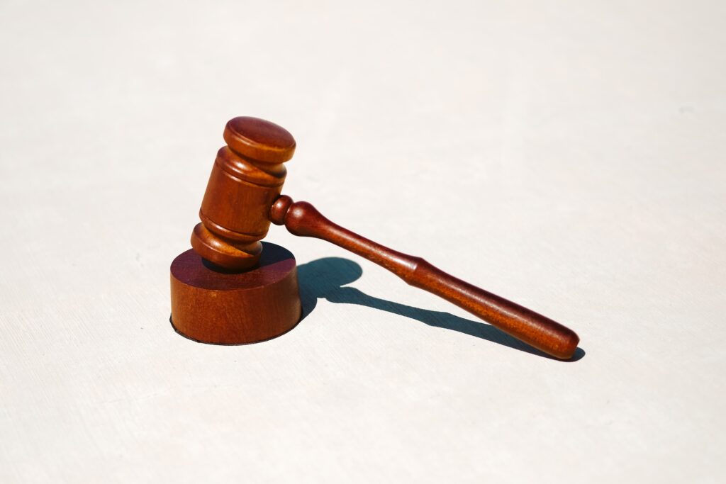 gavel marteau avocat